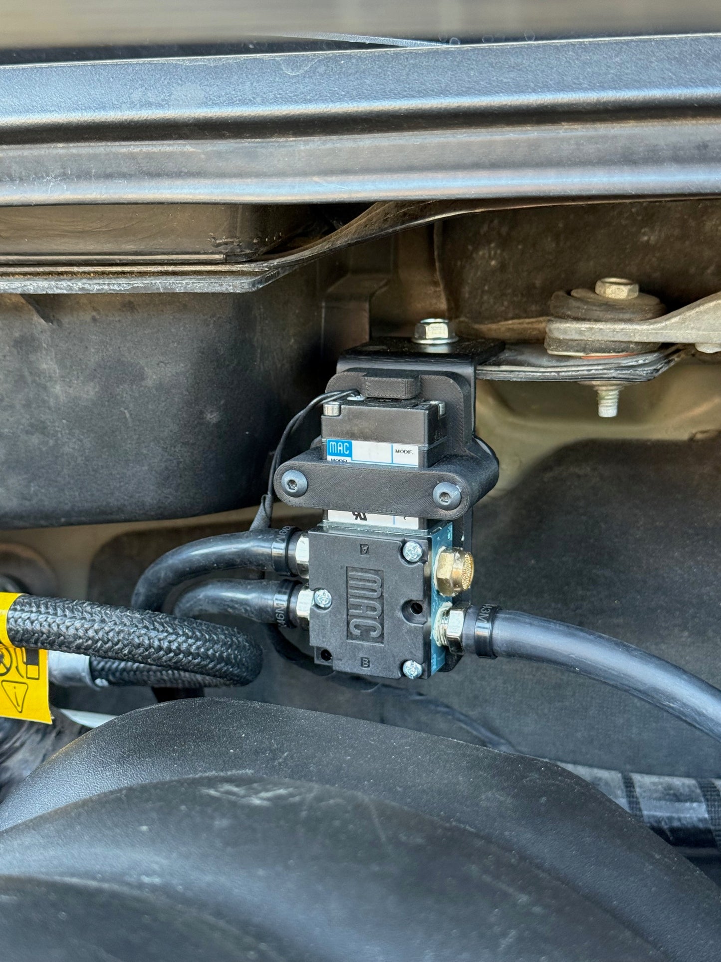 4 Port Mac Valve Mount